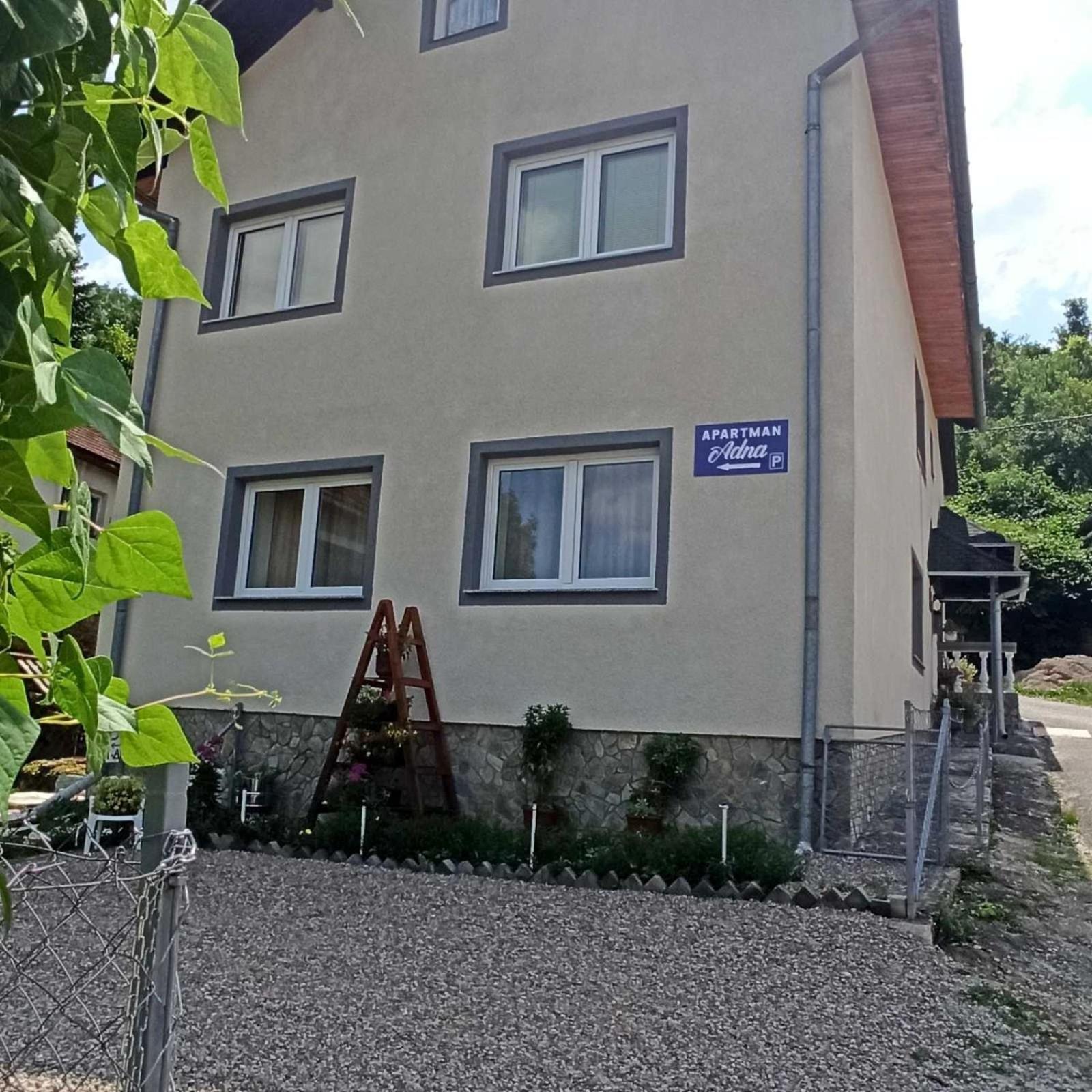 Apartman Adna Кулен Вакуф Екстериор снимка