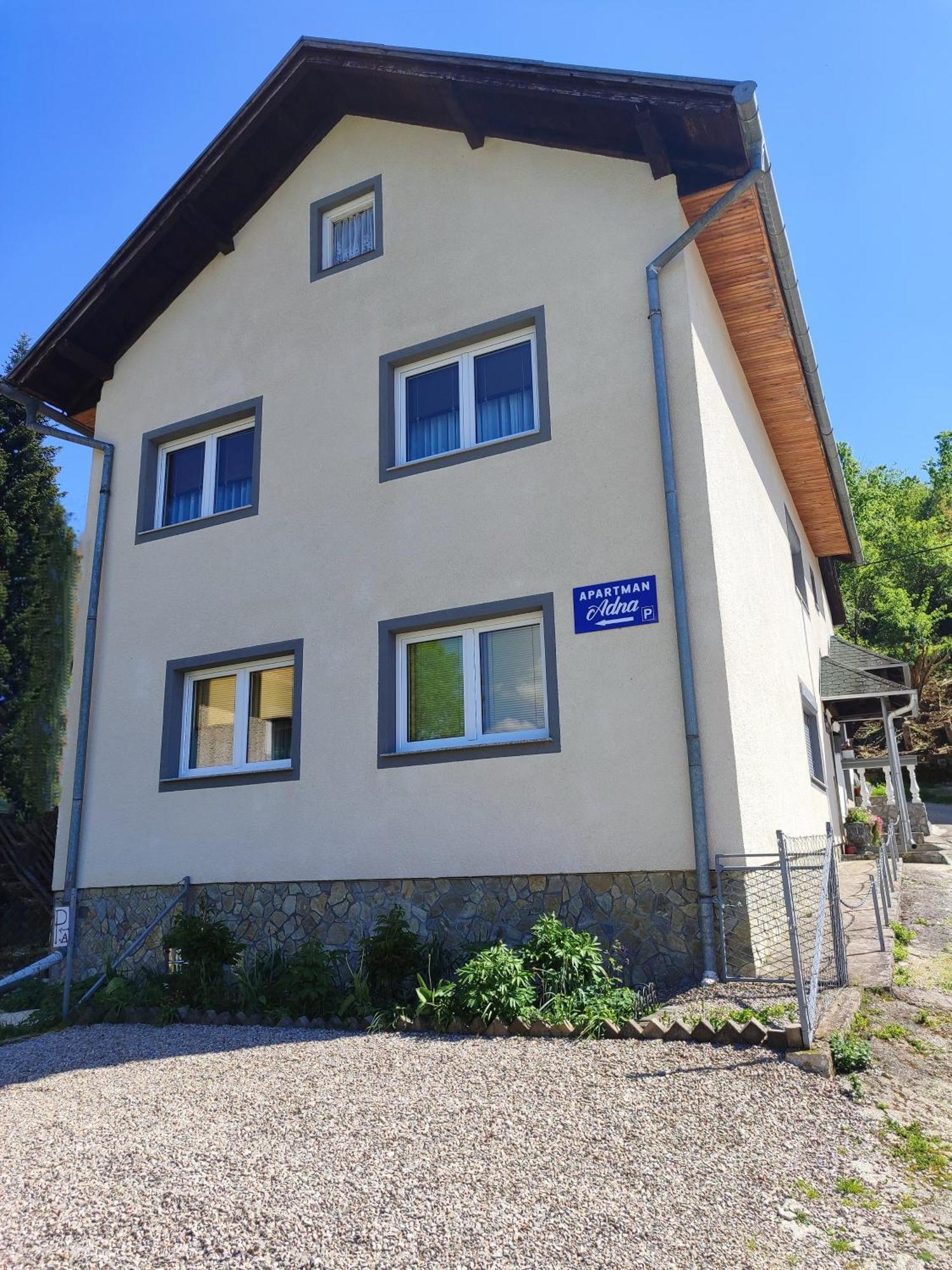 Apartman Adna Кулен Вакуф Екстериор снимка